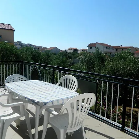 With A Parking Space Rogoznica - 15005 Apartment Rogoznica (Sibenik-Knin)