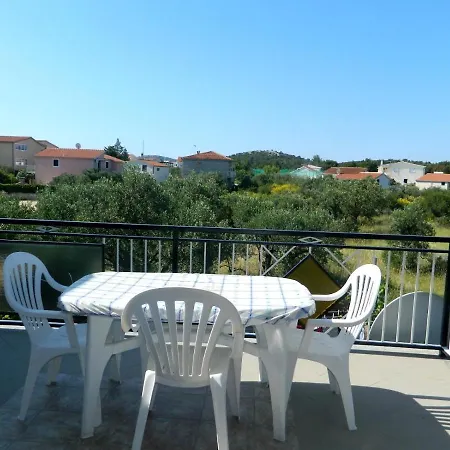 With A Parking Space Rogoznica - 15005 Apartment Rogoznica (Sibenik-Knin)